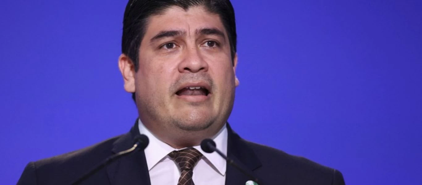 Κόστα Ρίκα: Ο πλήρως εμβολιασμένος πρόεδρος Κάρλος Αλβαράδο βρέθηκε θετικός στον κορωνοϊό